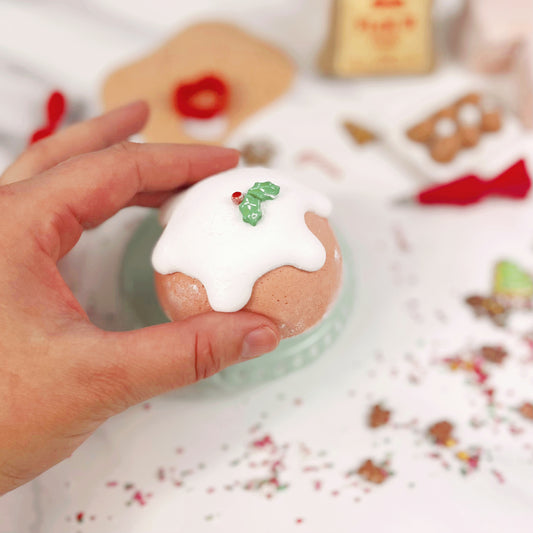 Marshmallow Christmas Pudding